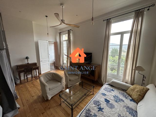 Appartement location à Arrondissement de Toulon, Hyères