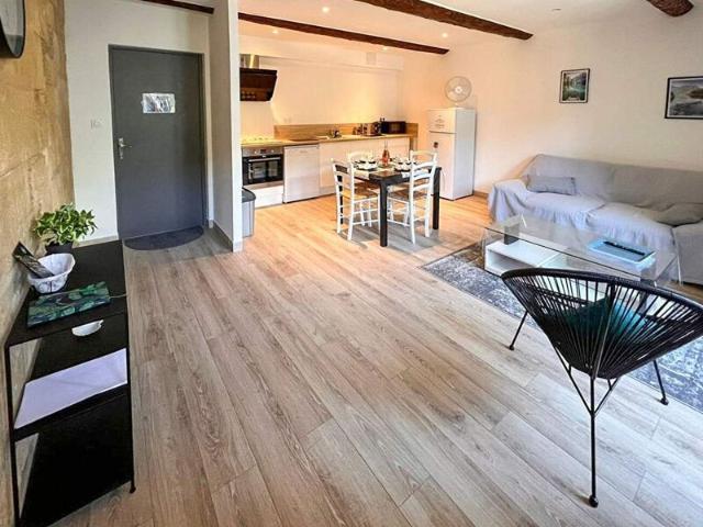 Appartement location à Vielle Ville, Remoulins