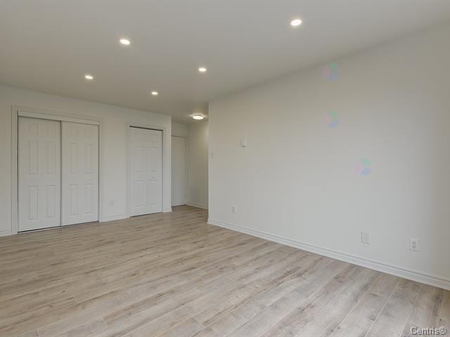 Apartment for rent in Chomedey, Quebec