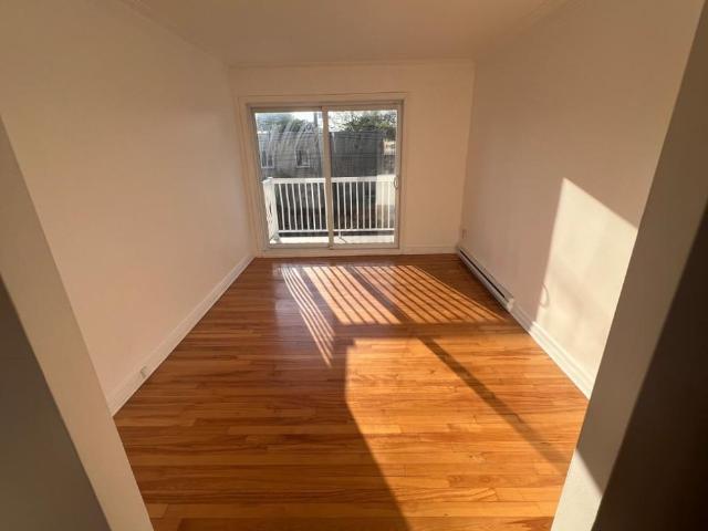 Apartment for rent in St. Leonard's, Quebec