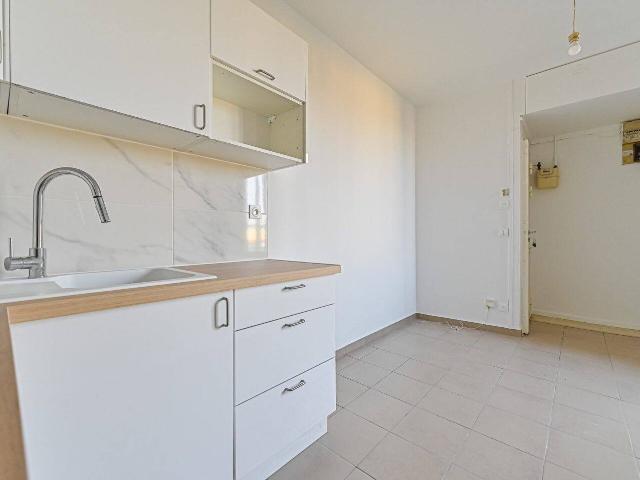 Studio location à Clichy, Hauts-de-Seine