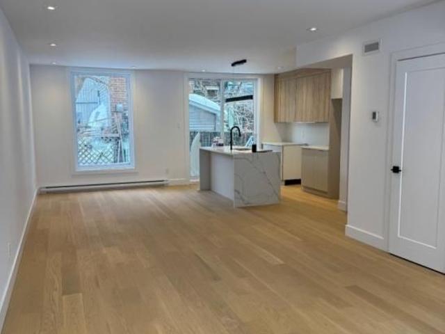 Apartment for rent in St. Leonard's, Quebec