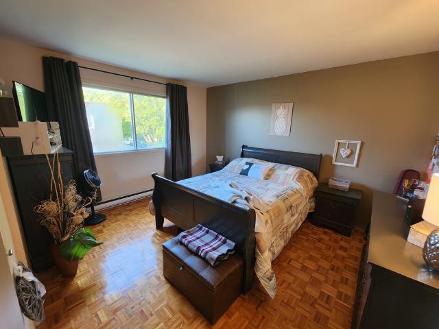 Apartment for rent in Les Moulins, Quebec