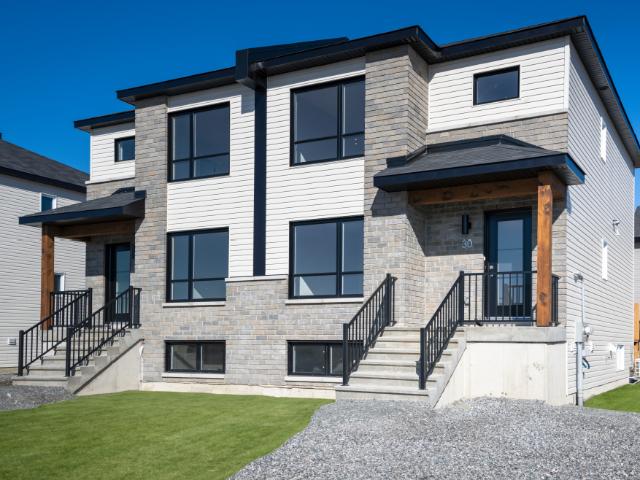 Apartment for rent in Les Collines-de-l'outaouais, Quebec