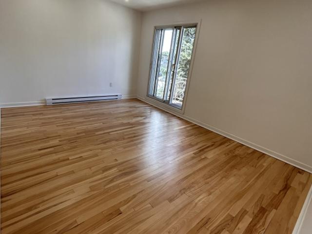 Apartment for rent in St. Leonard's, Quebec