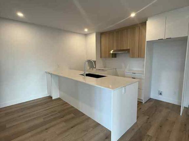Apartment for rent in Pierre-de Saurel, Quebec