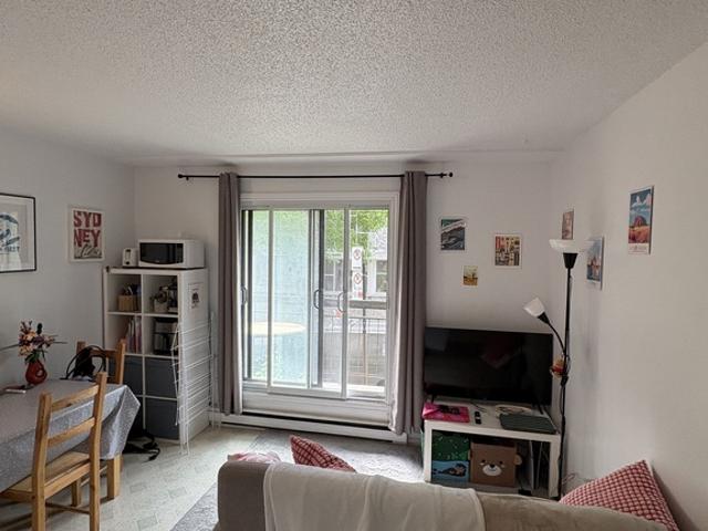 Apartment for rent in St. Leonard's, Quebec