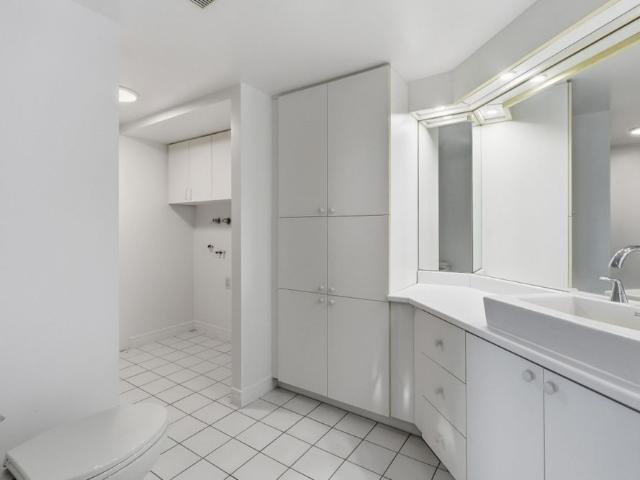 Apartment for rent in Saint-Laurent, Montréal