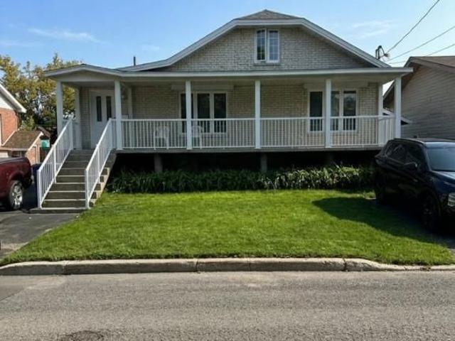 Apartment for rent in Saint-Hubert, Longueuil