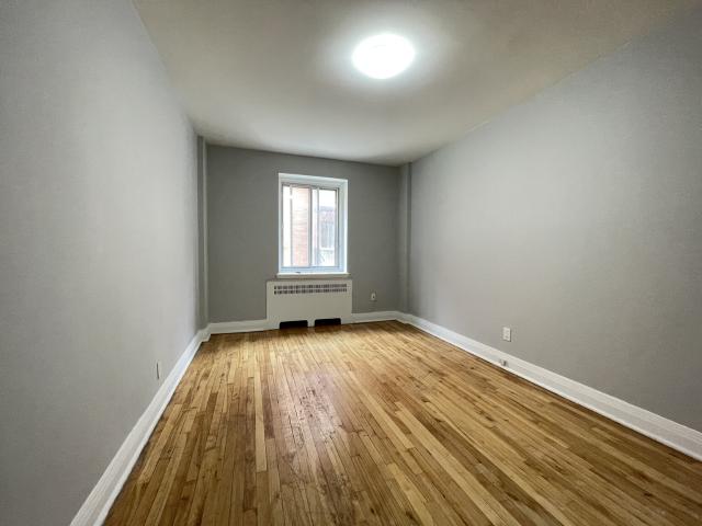 Apartment for rent in Cote-saint-luc, Quebec
