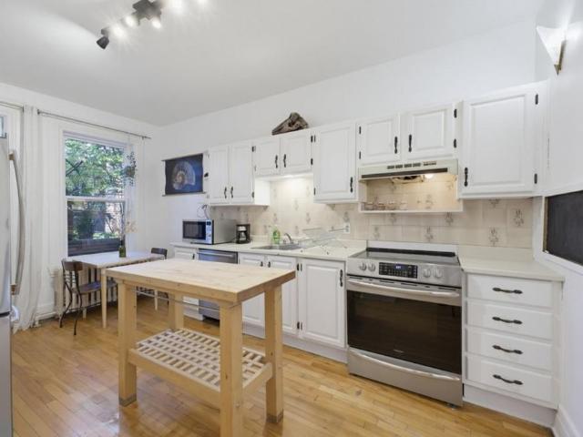 Apartment for rent in St. Leonard's, Quebec