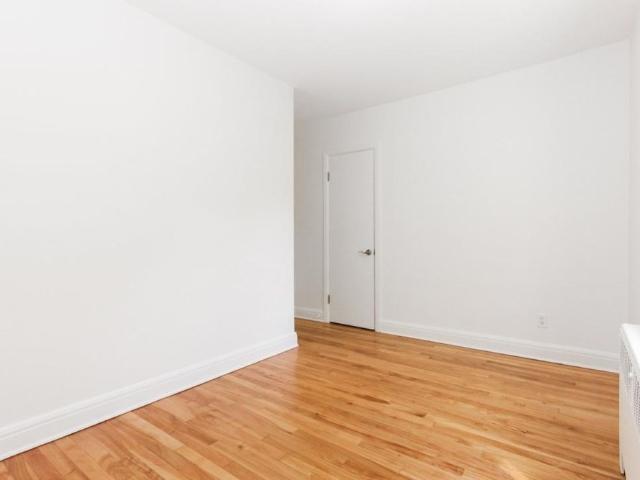 Apartment for rent in St. Leonard's, Quebec