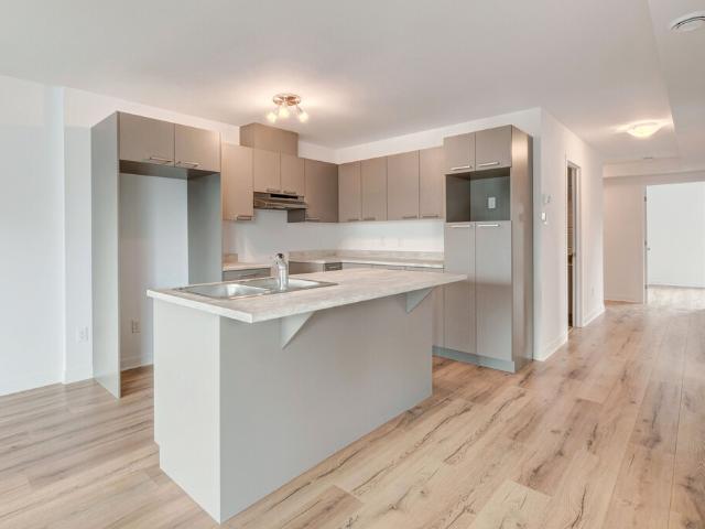 Apartment for rent in Laurentides, Quebec