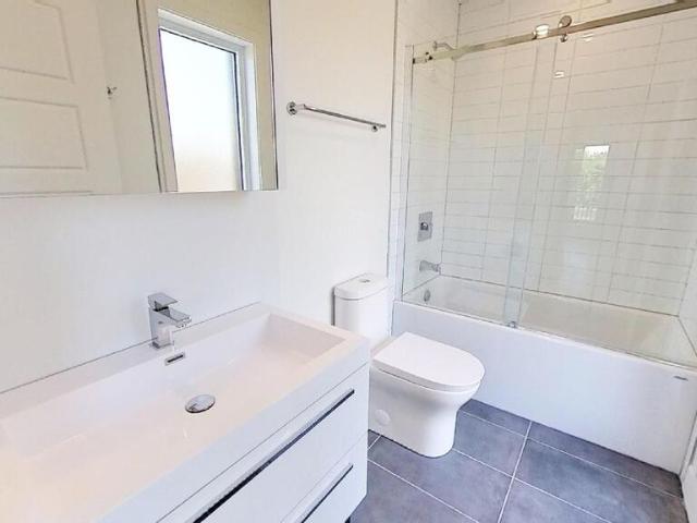 Apartment for rent in St. Leonard's, Quebec