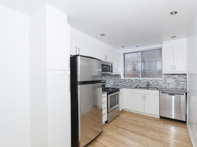 Apartment for rent in St. Leonard's, Quebec