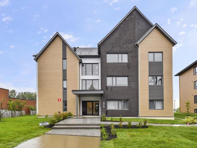 Apartment for rent in D'autray, Quebec