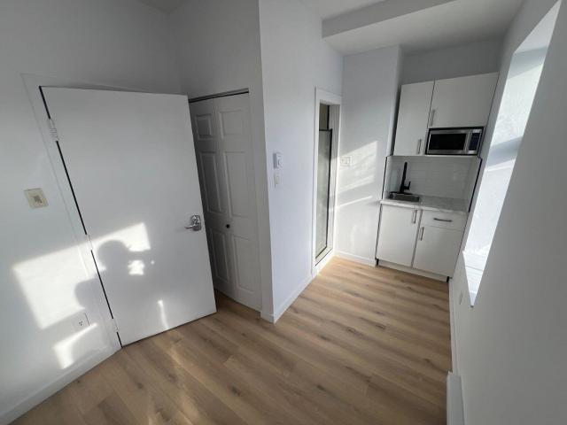 Apartment for rent in St. Leonard's, Quebec