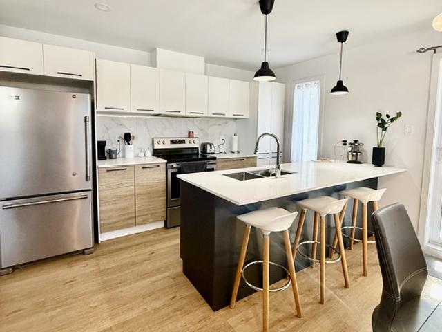 Apartment for rent in Les Moulins, Quebec