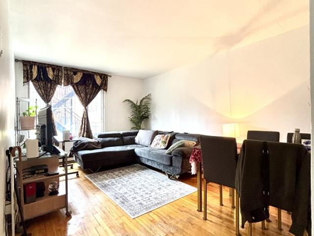 Apartment for rent in St. Leonard's, Quebec
