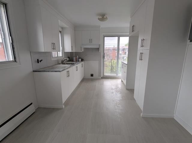 Apartment for rent in St. Leonard's, Quebec