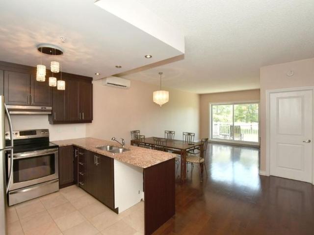 Apartment for rent in Dollard-des-ormeaux, Quebec