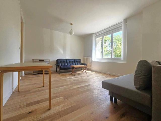 Studio location à Clamart, Hauts-de-Seine
