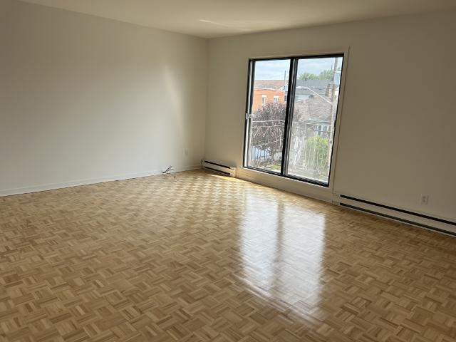 Apartment for rent in Vimont, Quebec