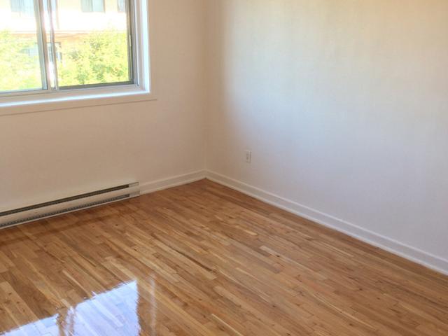 Apartment for rent in St. Leonard's, Quebec