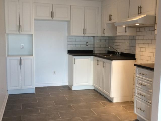 Apartment for rent in St. Leonard's, Quebec