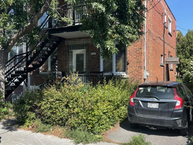 Apartment for rent in St. Leonard's, Quebec