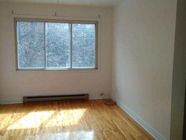 Apartment for rent in St. Leonard's, Quebec