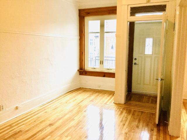 Apartment for rent in St. Leonard's, Quebec