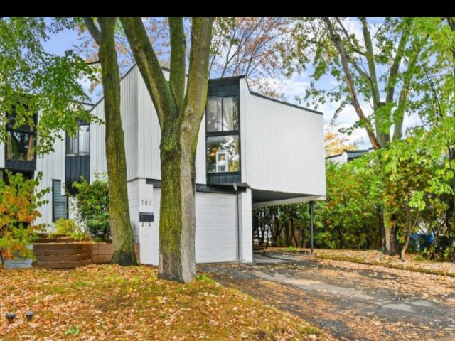 Apartment for rent in Longueuil, Quebec