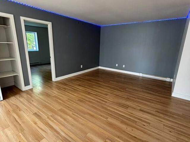 Apartment for rent in Saint-lin, Quebec
