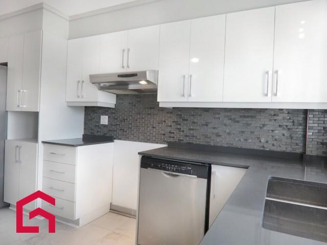 Apartment for rent in St. Leonard's, Quebec