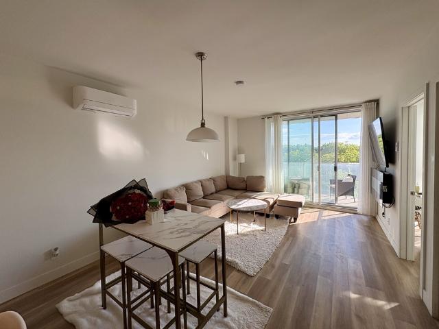 Apartment for rent in Laval-des-rapides, Quebec