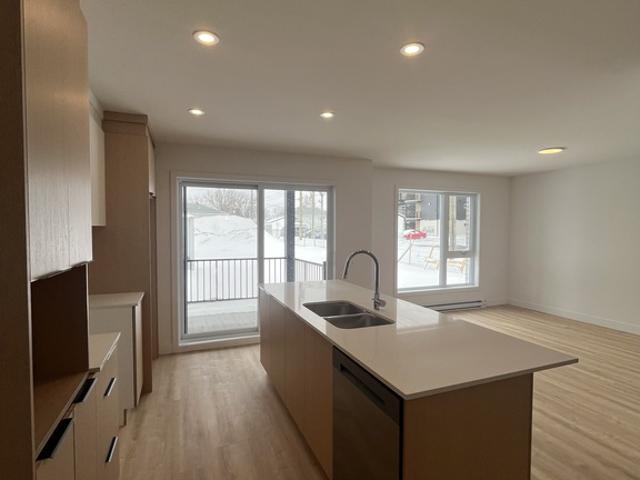 Apartment for rent in D'autray, Quebec
