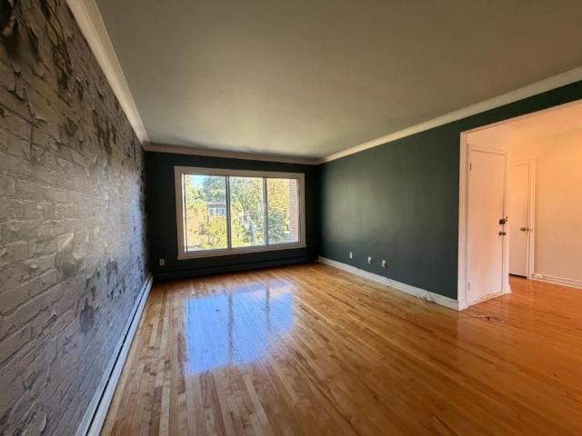 Apartment for rent in Saint-Laurent, Montréal
