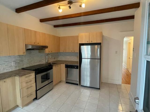 Apartment for rent in St. Leonard's, Quebec
