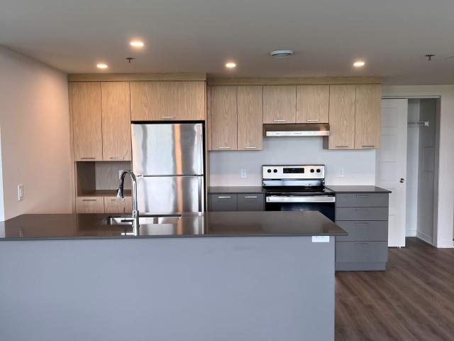 Apartment for rent in Les Moulins, Quebec