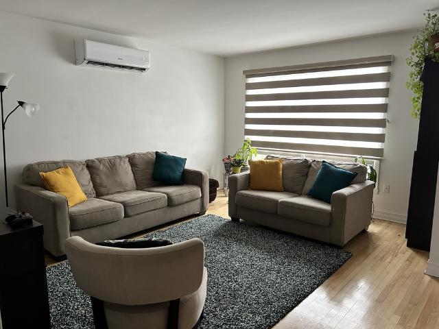 Apartment for rent in Saint-lambert, Quebec