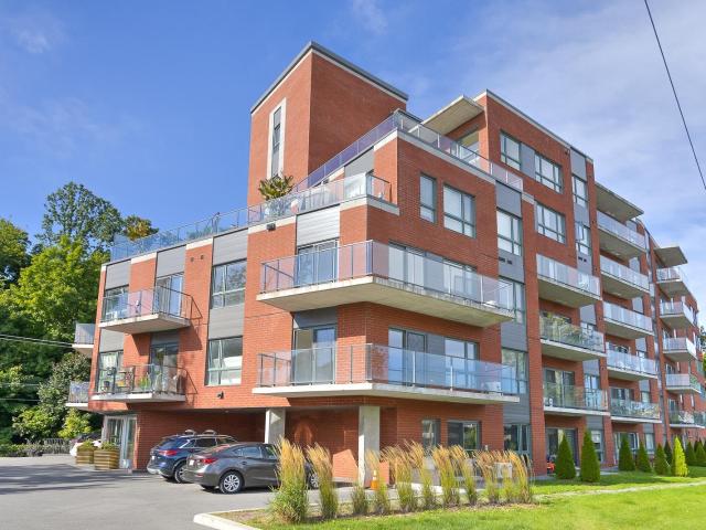 Apartment for rent in Dollard-des-ormeaux, Quebec
