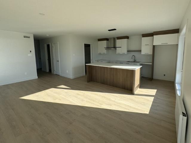 Apartment for rent in Saint-georges-de-cacouna, Quebec