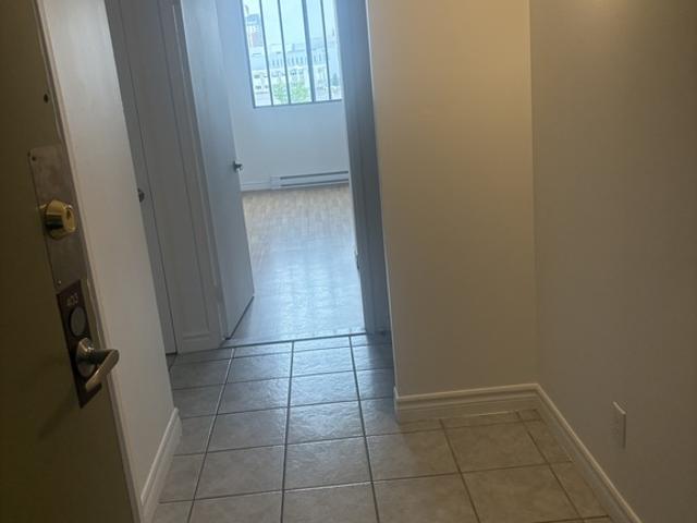 Apartment for rent in Laval-des-rapides, Quebec