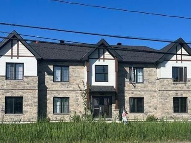 Apartment for rent in Laurentides, Quebec