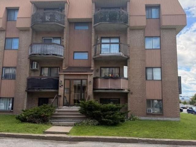 Apartment for rent in Chomedey, Quebec