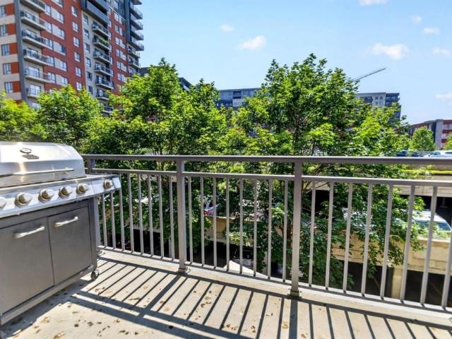 Apartment for rent in Laval-des-rapides, Quebec