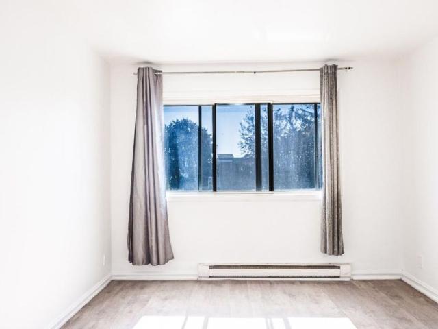 Apartment for rent in Laval-des-Rapides, Laval (région administrative)