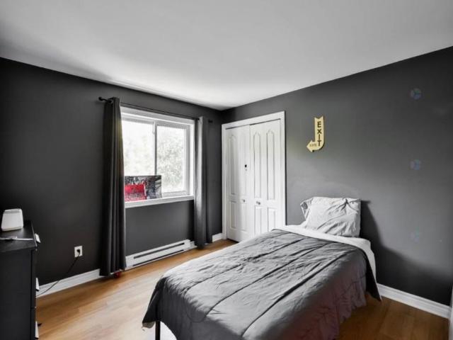 Apartment for rent in Laval-ouest, Quebec
