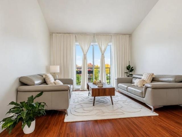 Apartment for rent in Saint-Hubert, Longueuil